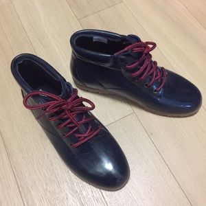 Vintage Lands End navy blue rubber rain boots